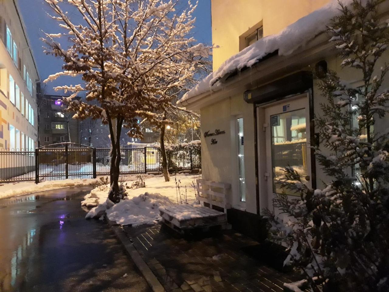 Westend Hostel Kiev Exterior foto